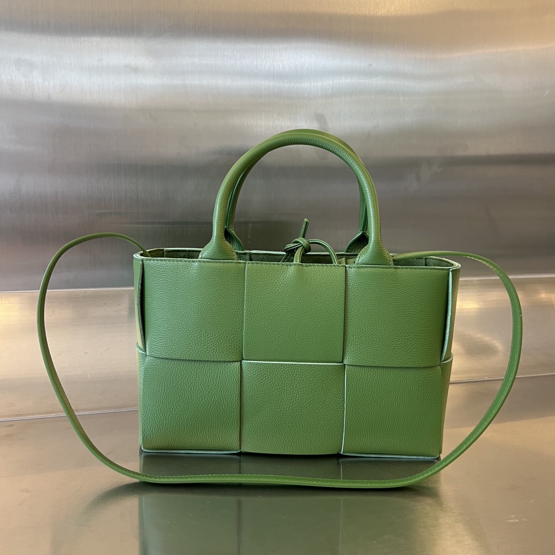 Mini Arco Intreccio Leather Tote Bag Apple Green